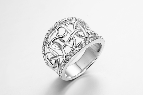 5,81 grammi di anniversario di nozze d'argento suona l'anello ovale di zircone del ODM