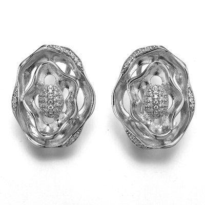Gli orecchini dell'oro progettano 925 orecchini ovali del polsino dell'orecchio di turbinio degli orecchini d'argento della CZ